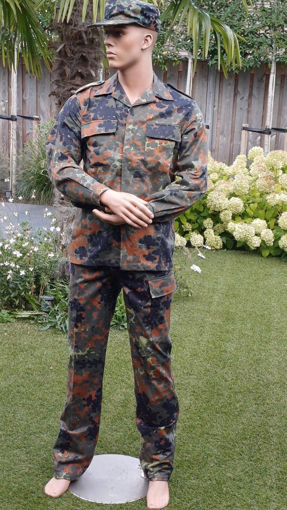 Originele Flecktarn Legerkleding - Maat 46,48 en 56, Verzamelen, Militaria | Algemeen, Landmacht, Kleding of Schoenen, Overige gebieden