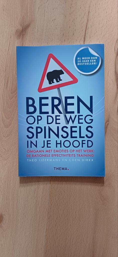 Theo IJzermans - Beren op de weg, spinsels in je hoofd, Boeken, Psychologie, Zo goed als nieuw, Ophalen of Verzenden
