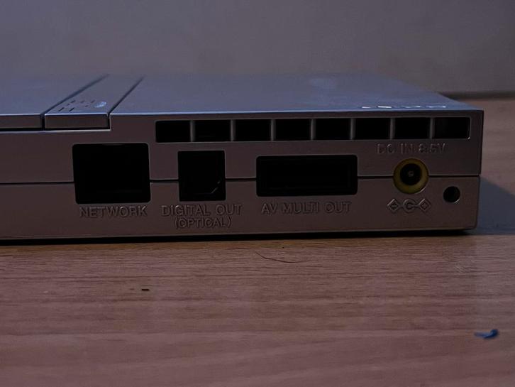 PlayStation 2 Slim - grijs, Spelcomputers en Games, Spelcomputers | Sony PlayStation 1, Gebruikt, Zonder controller, Met geheugenkaart