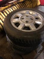 Winterbanden, velgen 195/60 R15. Mitsubishi 4x110, Ophalen, Zo goed als nieuw