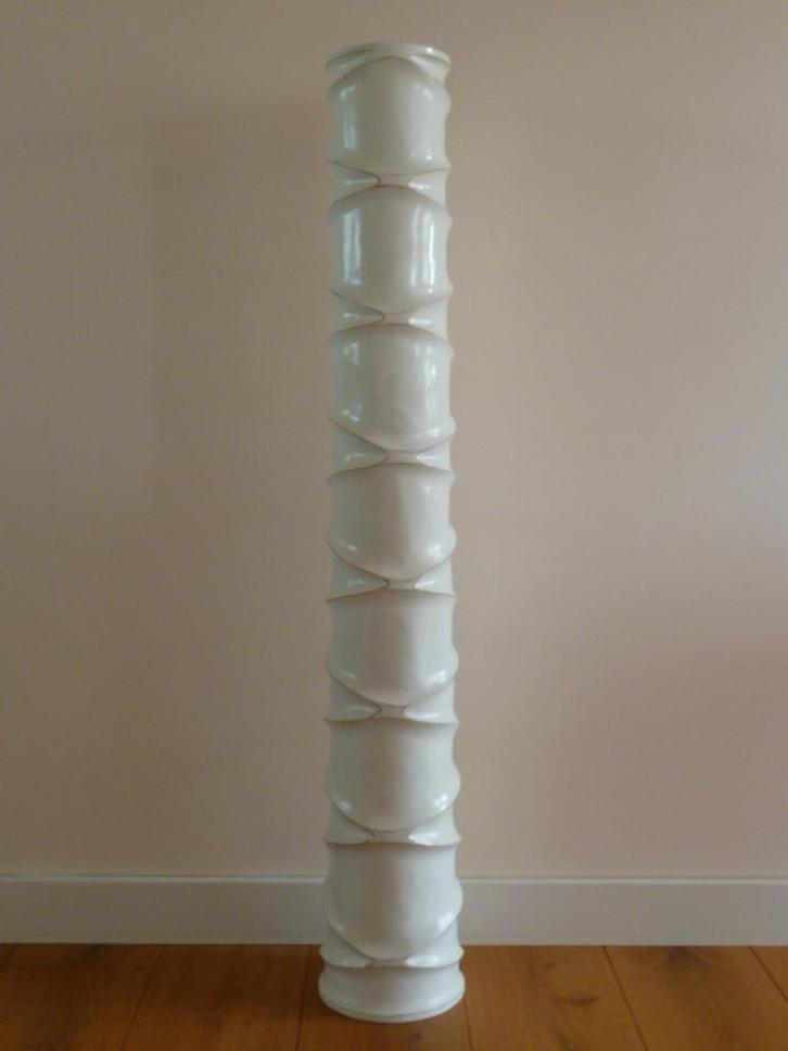Prachtige witte fairtrade unieke houten vaas., Huis en Inrichting, Woonaccessoires | Vazen, Zo goed als nieuw, Wit, 75 cm of meer