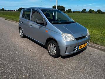 Daihatsu Cuore 1.0 3D AUT 2004 elektr ramen, cv met nw apk. beschikbaar voor biedingen