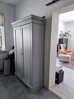 Gratis ophalen. Brocante kast Isabel Wood, Kinderen en Baby's, Kinderkamer | Commodes en Kasten, Ophalen, 105 cm of meer, Minder dan 50 cm