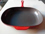 Rode gietijzeren pan met emaille Made in France puntgaaf, Ophalen of Verzenden, Zo goed als nieuw, Gietijzer, Koekenpan of Braadpan