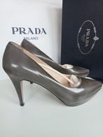 Als nieuw! Originele Prada pumps maat 40, Ophalen of Verzenden, Zo goed als nieuw, Zwart