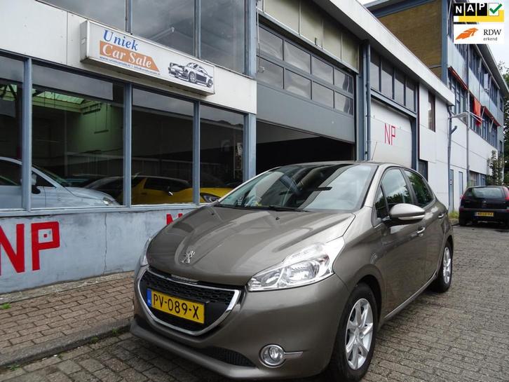Peugeot 208 1.2 VTi Allure, Auto's, Peugeot, Bedrijf, Te koop, ABS, Airbags, Airconditioning, Boordcomputer, Centrale vergrendeling
