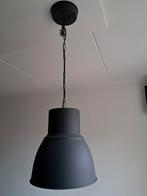 Mooie industriële hanglamp - Donkergrijs, Huis en Inrichting, Lampen | Hanglampen, Ophalen, Gebruikt, Metaal, Minder dan 50 cm