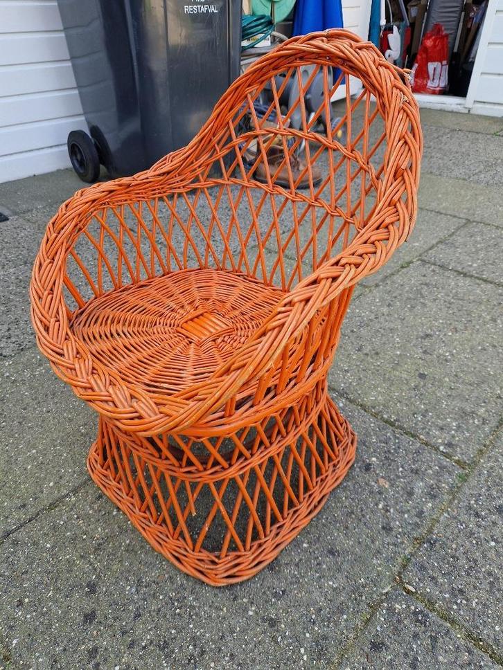 Brocante uniek oranje pitriet open kuipstoeltje meer kinder., Kinderen en Baby's, Kinderkamer | Inrichting en Decoratie, Zo goed als nieuw