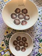 Oliebollenschaal groot en klein., Huis en Inrichting, Keuken | Servies, Ophalen of Verzenden, Gebruikt, Overige stijlen, Schaal of Schalen