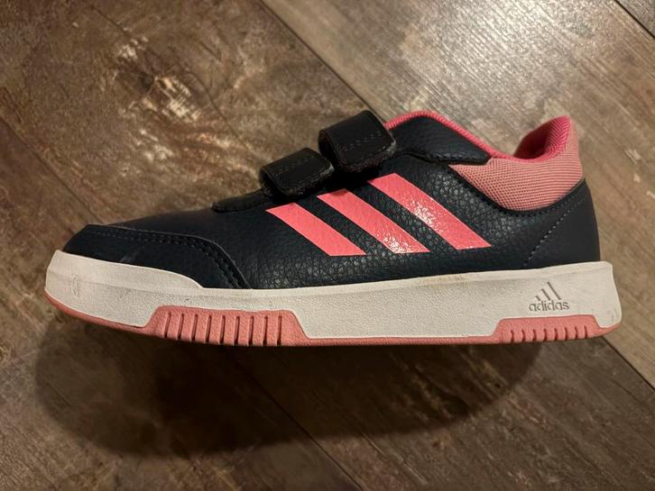 Adidas Schoenen Maat 32, Kinderen en Baby's, Kinderkleding | Schoenen en Sokken, Zo goed als nieuw, Schoenen, Meisje, Ophalen of Verzenden