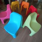 6 kleurrijke kinderstoeltjes, Kinderen en Baby's, Kinderkamer | Tafels en Stoelen, Ophalen, Gebruikt, Stoel(en)
