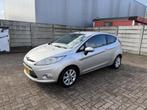 Ford Fiesta 1.25 Ghia, Auto's, Voorwielaandrijving, Stof, 82 pk, Origineel Nederlands