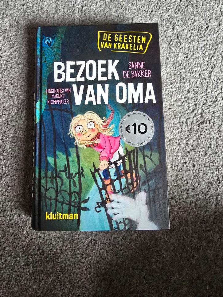 Bezoek van Oma - De Geesten van Krakelia, Boeken, Kinderboeken | Jeugd | 10 tot 12 jaar, Zo goed als nieuw, Fictie, Ophalen of Verzenden