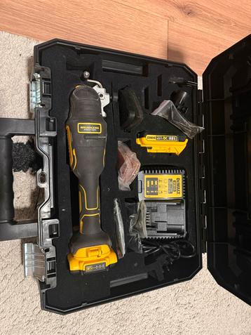 DeWalt Multitool - Zo goed als nieuw! beschikbaar voor biedingen