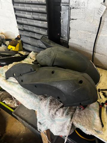 180cc runner filter + spatbord beschikbaar voor biedingen