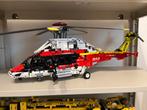 LEGO Technic Airbus Helikopter 42145, Kinderen en Baby's, Speelgoed | Duplo en Lego, Ophalen, Zo goed als nieuw