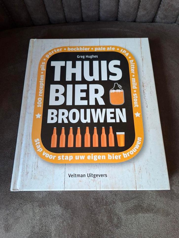 Thuis bier brouwen Greg Hughes, Boeken, Studieboeken en Cursussen, Zo goed als nieuw, Beta, Ophalen of Verzenden