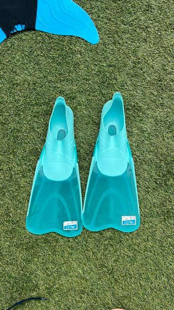 Zwemvliezen maat 36/37 beschikbaar voor biedingen