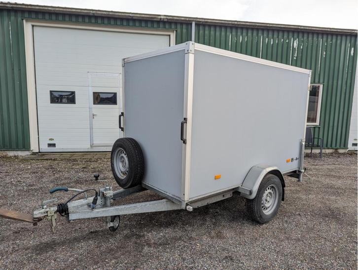 Hapert gesloten aanhangwagen 250x130x152 1350 kg geremd, Auto diversen, Aanhangers en Bagagewagens, Gebruikt, Ophalen