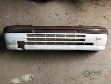 Voorbumper van een Opel Kadett beschikbaar voor biedingen