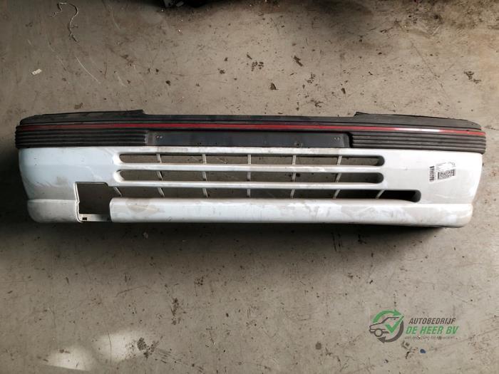 Voorbumper van een Opel Kadett, Auto-onderdelen, Carrosserie en Plaatwerk, Bumper, Opel, Gebruikt, 3 maanden garantie, Ophalen of Verzenden