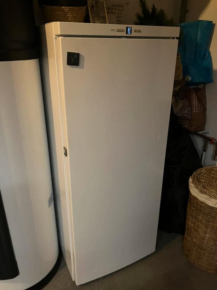 MIELE | diepvrieskast | no frost, Witgoed en Apparatuur, Vriezers en Diepvrieskisten, Gebruikt, Vrijstaand, Vrieskast, 140 tot 160 cm
