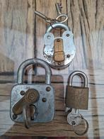 3 oude hangsloten hangslot, Antiek en Kunst, Ophalen