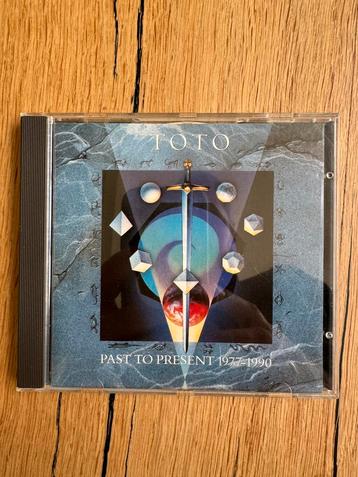 CD Toto - Past To Present 1977-1990 beschikbaar voor biedingen