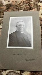 Foto priester jubileum 25 wereldheer schiedam, Verzamelen, Ophalen of Verzenden, Voor 1940, Zo goed als nieuw, Overige onderwerpen