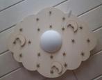 Houten plafondlamp in wolk vorm met maan en sterren., Ophalen, Gebruikt, Lamp