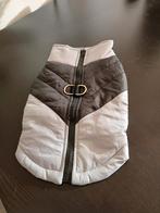 Nieuw hondenjasje mt M, Dieren en Toebehoren, Ophalen of Verzenden, Nieuw