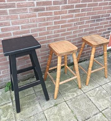 Barkrukken  beschikbaar voor biedingen