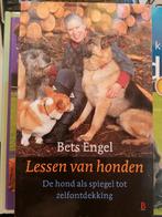 Lessen van honden De hond als spiegel tot zelfontdekking, Ophalen of Verzenden, Zo goed als nieuw, Bets Engel HOND
