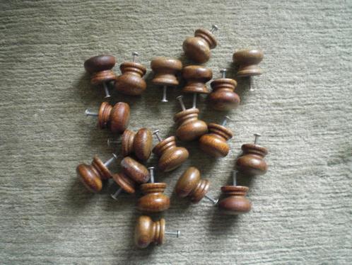 19 Houten Deurknoppen, Doe-het-zelf en Verbouw, Deuren en Horren, Zo goed als nieuw, Overige typen, Minder dan 200 cm, Minder dan 80 cm