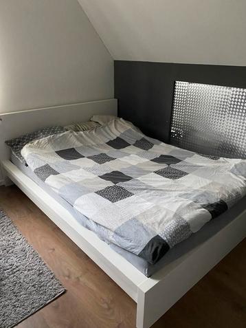 Ikea bed / bureau beschikbaar voor biedingen