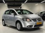 Volkswagen Golf Plus 1.6 116PK Sportline Automaat|Trekhaak!, 65 €/maand, Stof, Gebruikt, Zwart