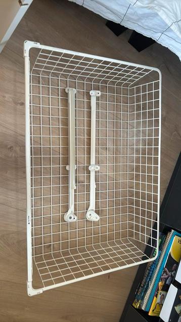 Draadmand met uitrekrail van ikea
