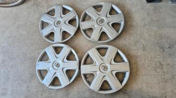 Toyota aygo yaris wieldoppen 14 inch beschikbaar voor biedingen