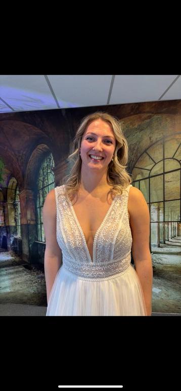 ONGEDRAGEN DROOMJURK TE KOOP – NIEUW EN TIJDLOOS ELEGANT beschikbaar voor biedingen