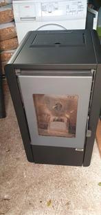 Mooie goed onderhouden artel 6kw pelletkachelmet stuk afvoer, Huis en Inrichting, Kachels, Ophalen of Verzenden, Zo goed als nieuw