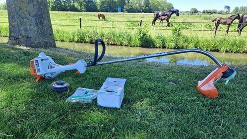 Stihl fs 38 trimmer met toebehoren., Tuin en Terras, Bosmaaiers, Gebruikt, Benzine, 10 tot 30 cm, Ophalen