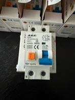 Aardlekautomaat C16 30mA 8st. nieuw in doos, Doe-het-zelf en Verbouw, Elektra en Kabels, Ophalen of Verzenden, Nieuw, Overige typen