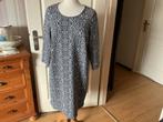Blauw/witte jurk van Yoek. Maat M=42-44, Maat 42/44 (L), Ophalen of Verzenden, Zo goed als nieuw, Onder de knie