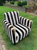 Hippe zwart/wit gestreepte fauteuil, Huis en Inrichting, Fauteuils, Ophalen, Gebruikt, Minder dan 75 cm, Stof