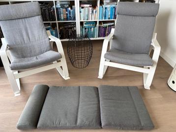 2 witte IKEA  Poang schommelstoelen beschikbaar voor biedingen