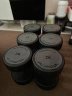 Technogym Dumbbells 32 - 40 kg, Ophalen of Verzenden, Zo goed als nieuw, Benen, Dumbbell