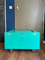 Leuke opbergkist/tafel op wielen, Antiek en Kunst, Ophalen