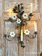 Per Sempre, Antieke  Wandkandelaar met opaline Bloemen, Antiek en Kunst, Ophalen of Verzenden