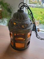 Vintage: koperen lamp met geel/ oranje glas aan ketting, Antiek en Kunst, Ophalen of Verzenden