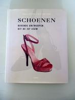Boek Schoenen -- Bekende ontwerpen uit de 20e eeuw, Ophalen of Verzenden, Gelezen, Overige onderwerpen